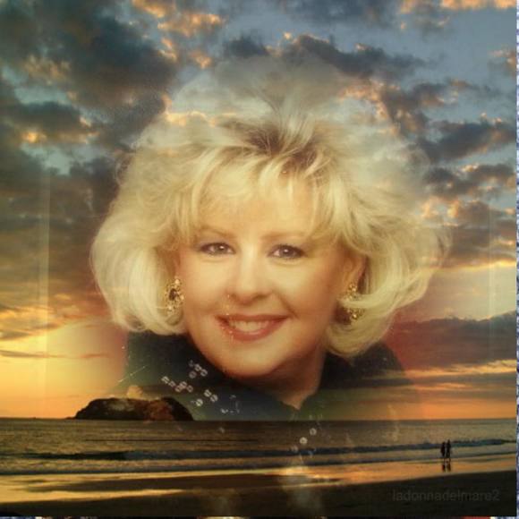 Meet your Posher, Roxanne - Picture 1 of 1